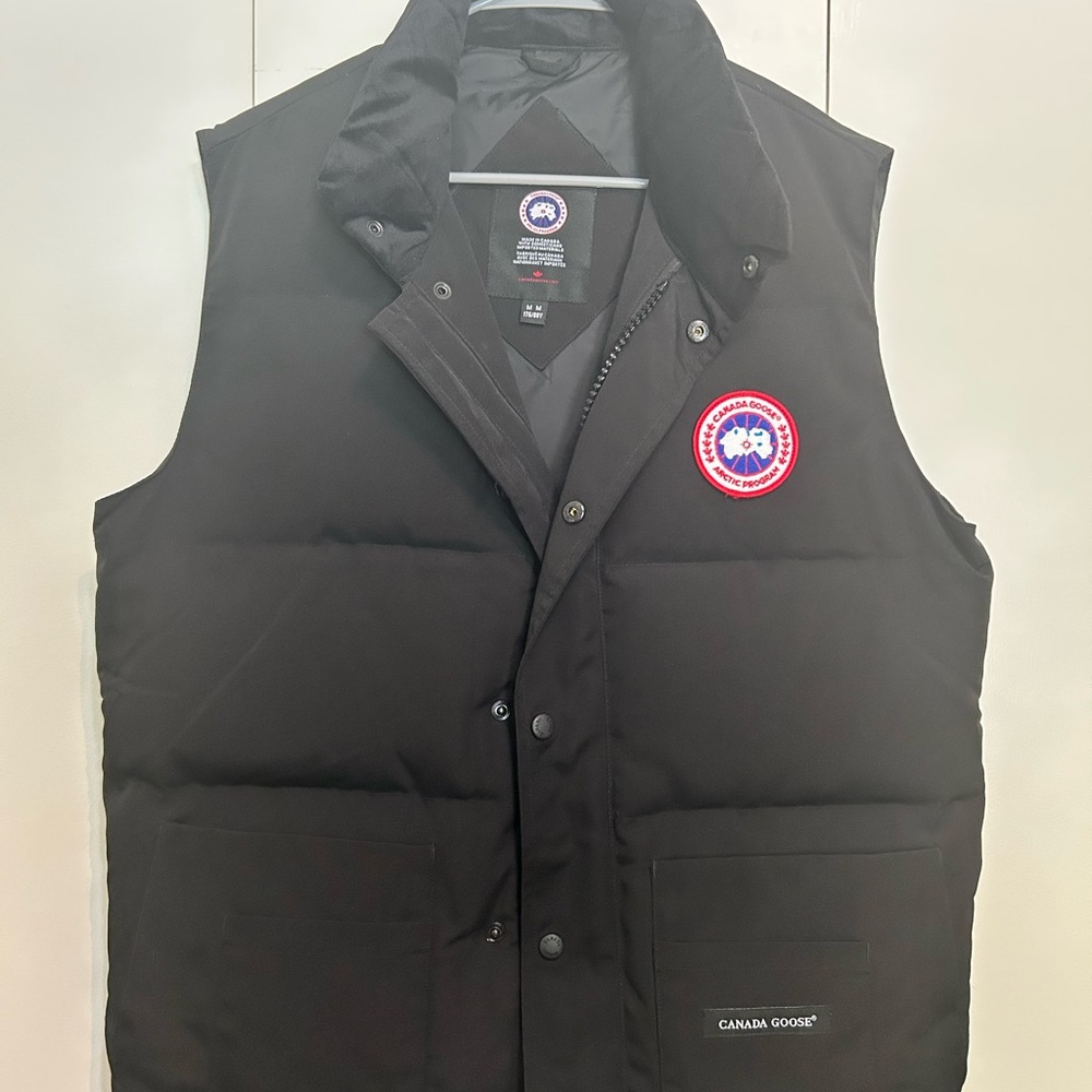 Canada Goose Men's Black Puffer Vest